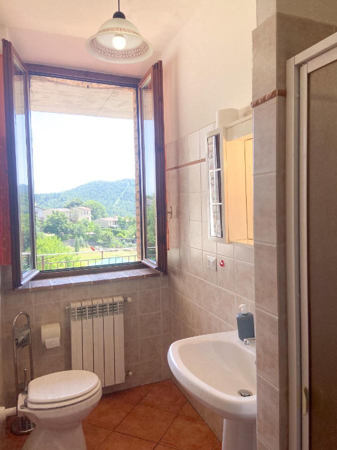 Appartamento La Chiusa Монтичиано Экстерьер фото