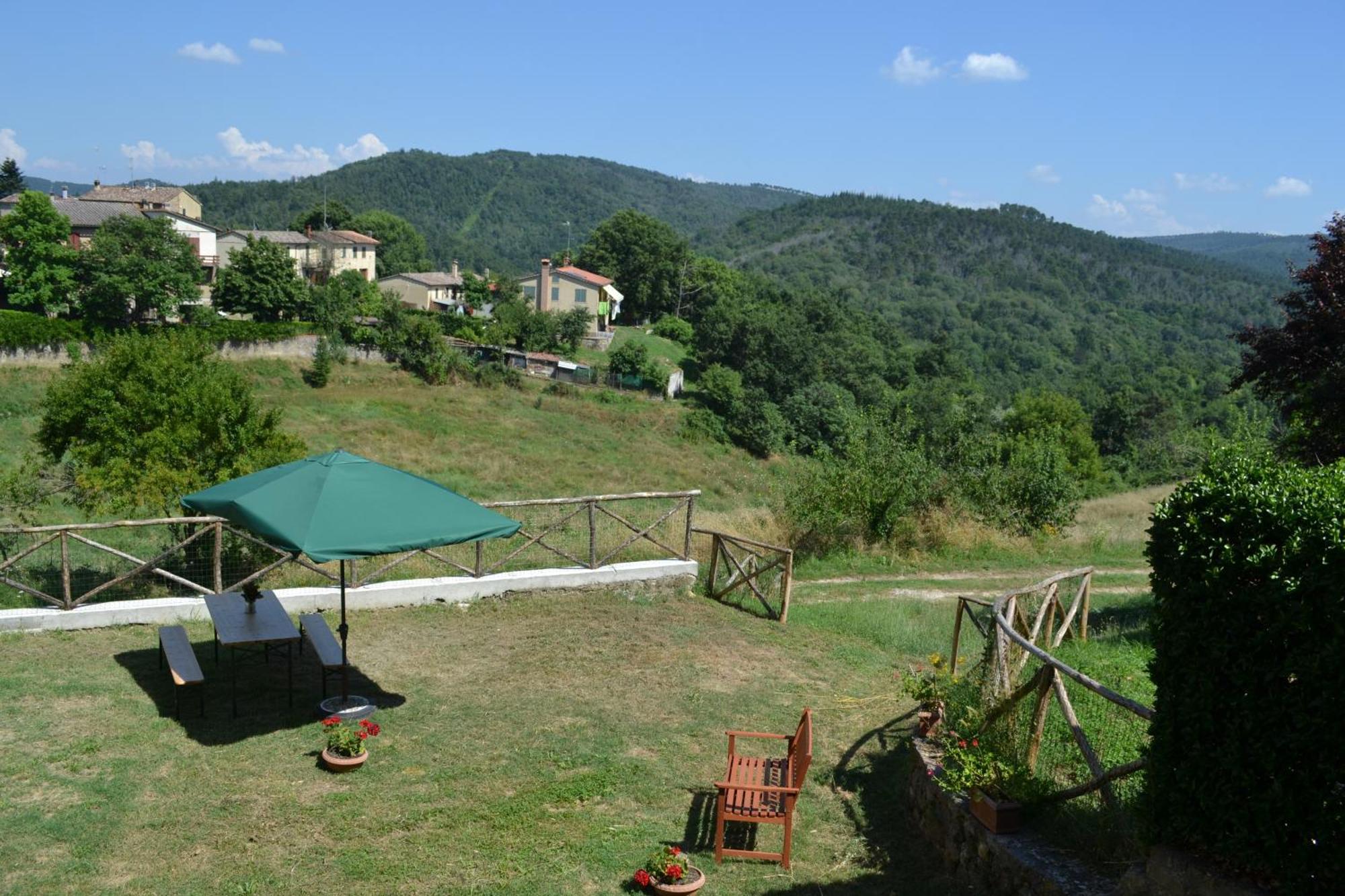 Appartamento La Chiusa Монтичиано Экстерьер фото